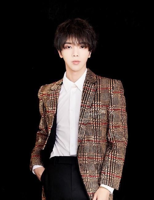 整容女星爆料视频播放大全,视频播放大全背后的惊人真相  第2张